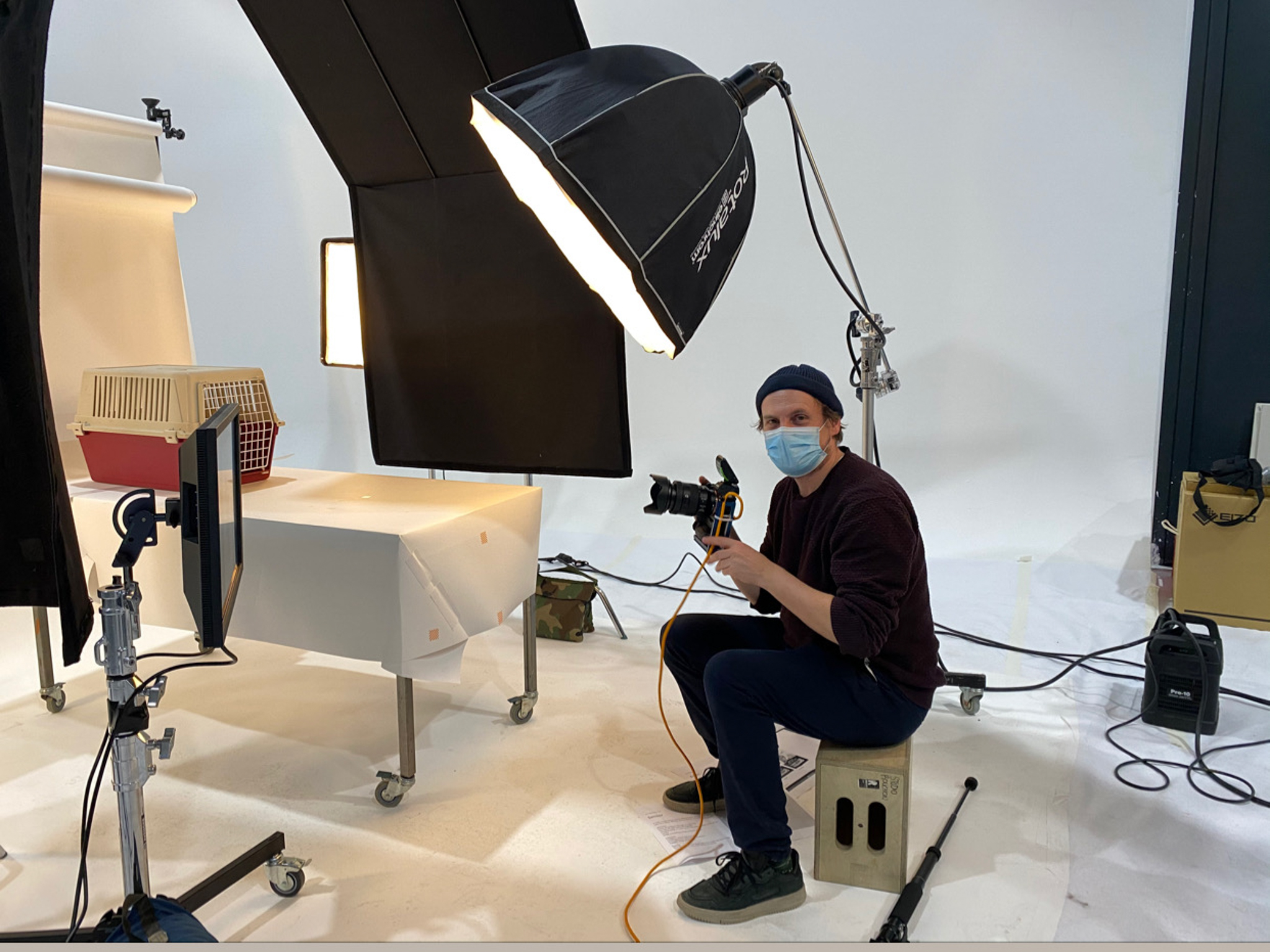 Behind the scenes of pet photography shoot - Camera setup